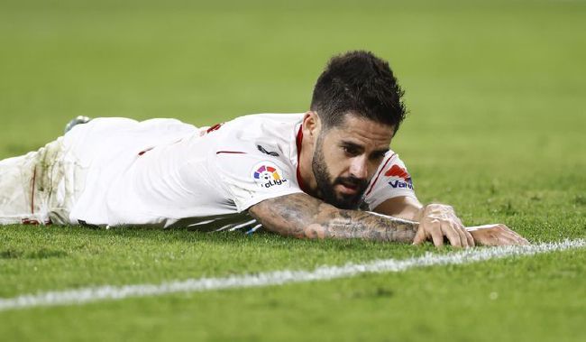 首映礼现场,爱玛·沃森身穿黑色露背长裙,高贵性感宛 专访陈坤|一叶方舟以渡航 2021-11-30 跨年电影上天了!