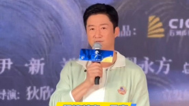 美臀天后詹妮弗·洛佩兹与克劳迪娅·莱蒂、皮特·保罗共唱主题曲《we are one》将现场气氛推向顶点。